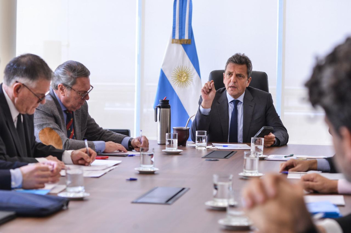 Reunión de Sergio Massa con su Gabinete económico. Foto: Prensa.