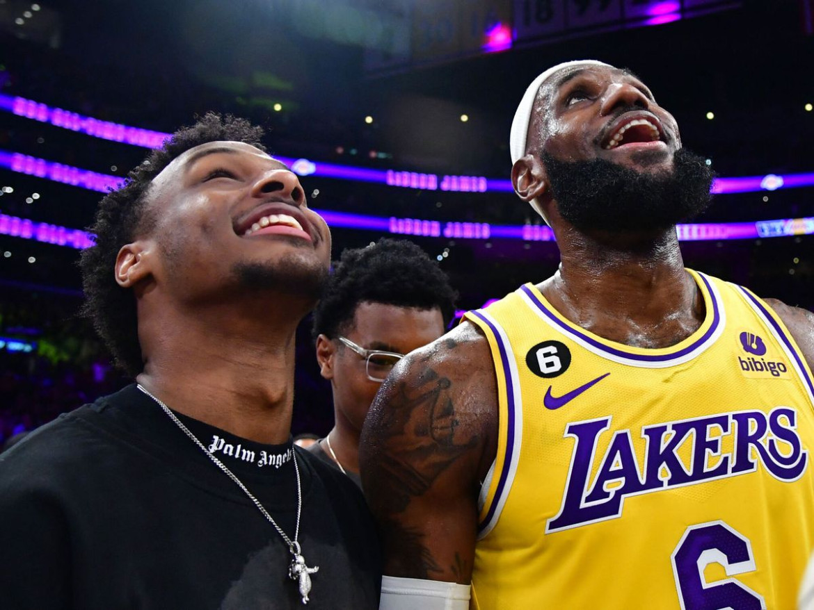 Lebron James y su hijo, Bronny James.