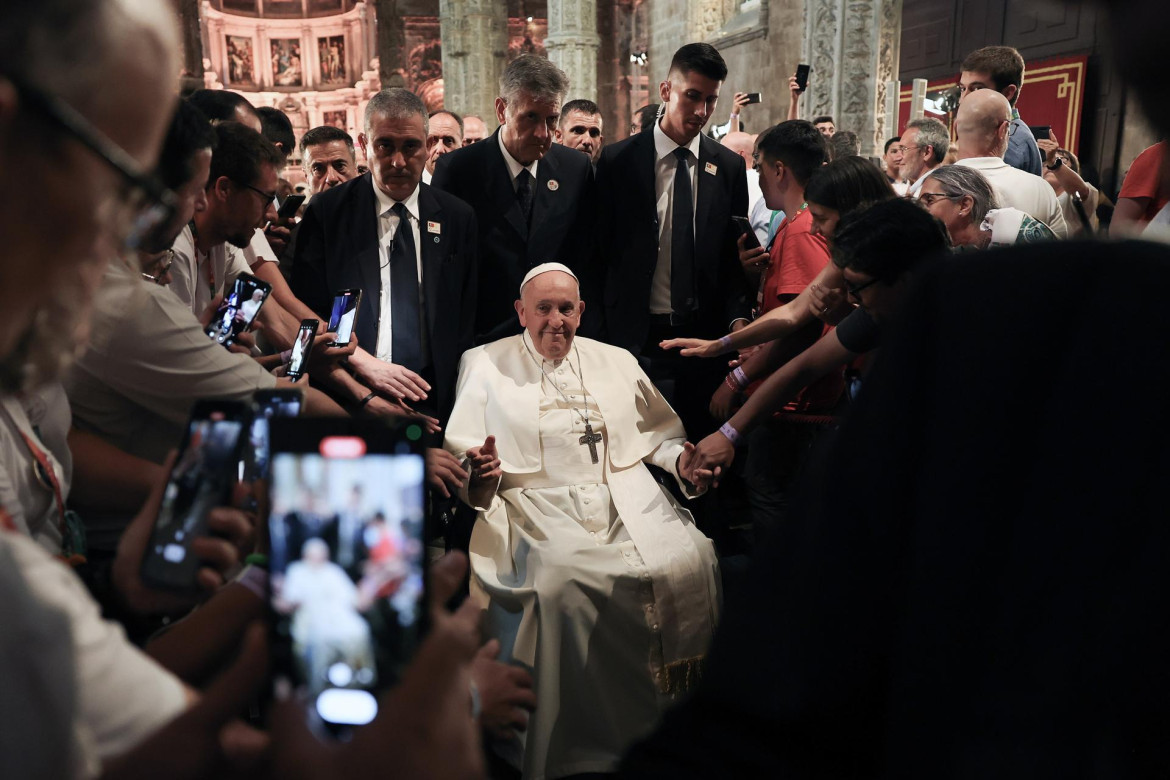 El Papa Francisco en su visita a Portugal. Foto: EFE.