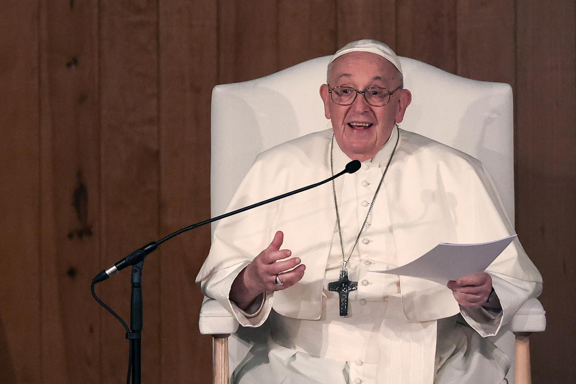 El Papa en el Centro de Caridad de Serafina durante la Jornada Mundial de la Juventud. Foto: EFE.