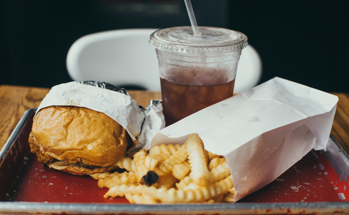 Alimentación rica en grasa. Foto: Unsplash