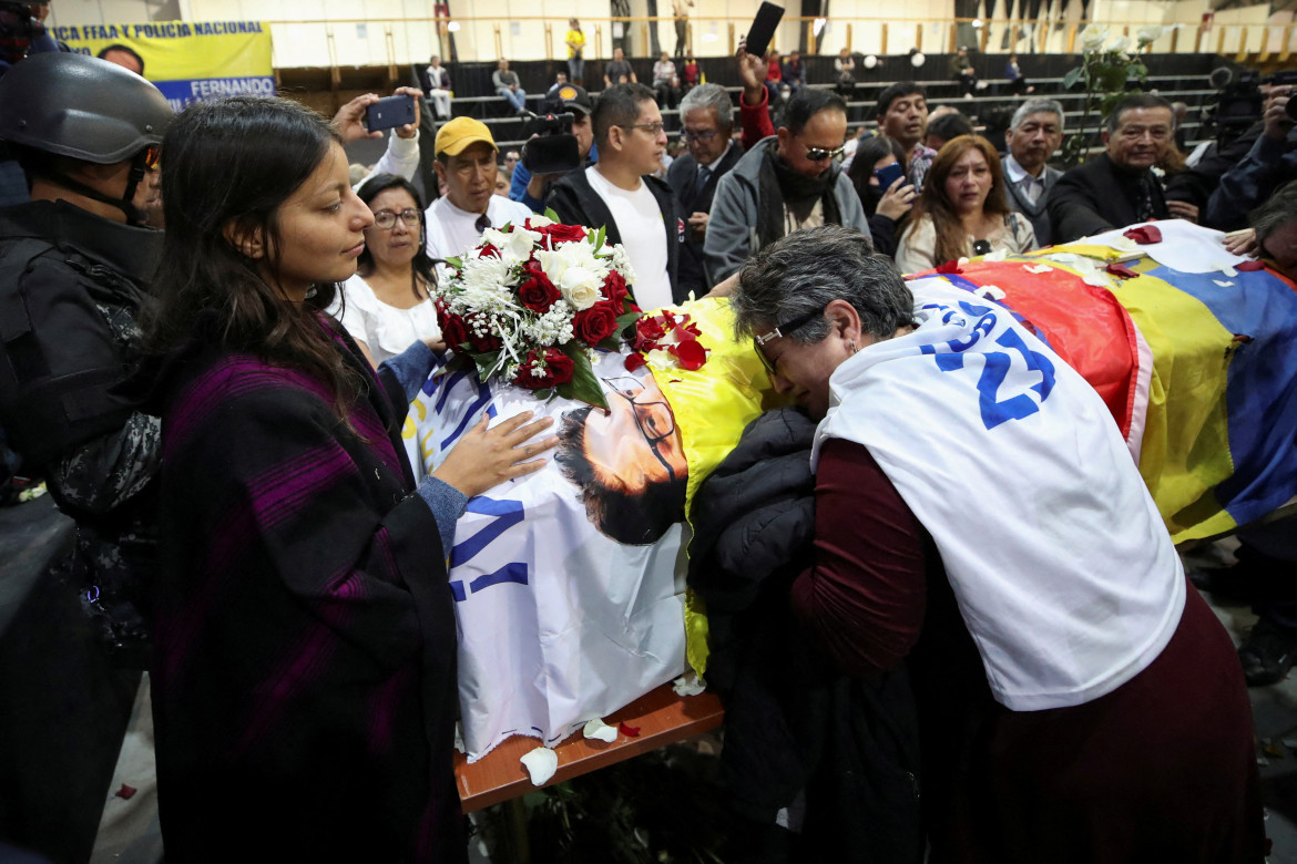 El funeral público de Fernando Villavicencio. Foto: Reuters.