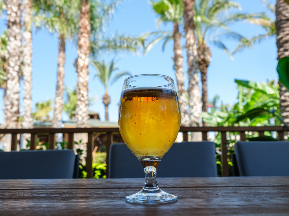 Vaso de cerveza. Foto: Unsplash.