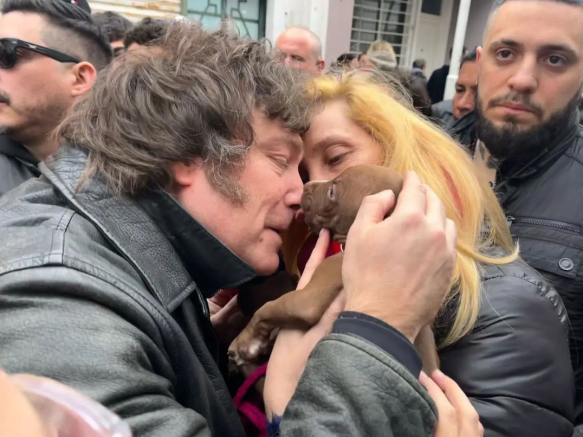 Javier Milei, amante de los perros. Foto: Instagram @javiermilei.