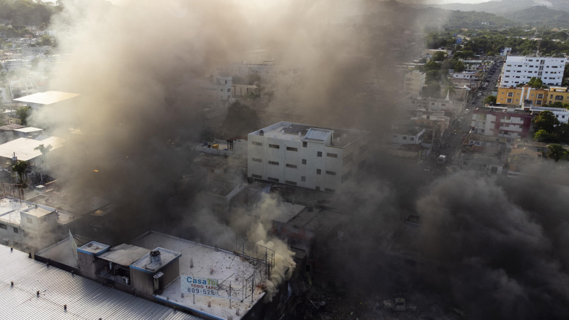 Fuerte explosión en República Dominicana dejó al menos 12 muertes. Foto: EFE.