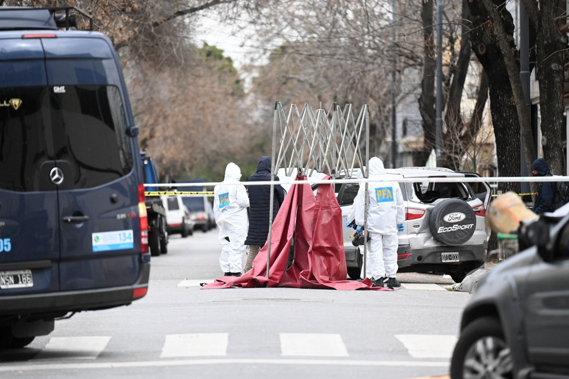 Un ladrón murió y tres fueron detenidos tras robo a una empresa textil en La Paternal. Foto: Télam.