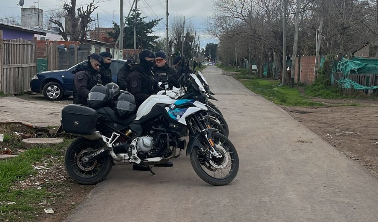 Operativo policial en Moreno Sur. Foto: prensa Policía