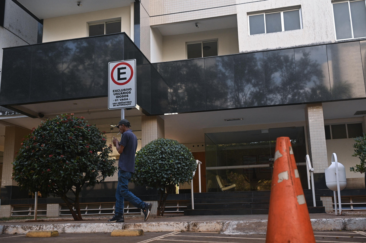 Allanamiento a la casa de Jair Renan Bolsonaro, hijo del ex presidente de Brasil. Foto: EFE.