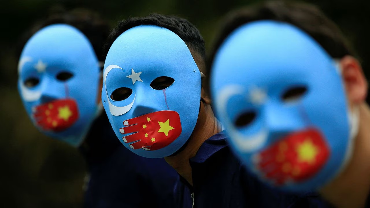 Manifestaciones en apoyo a los uigures. Foto: Reuters