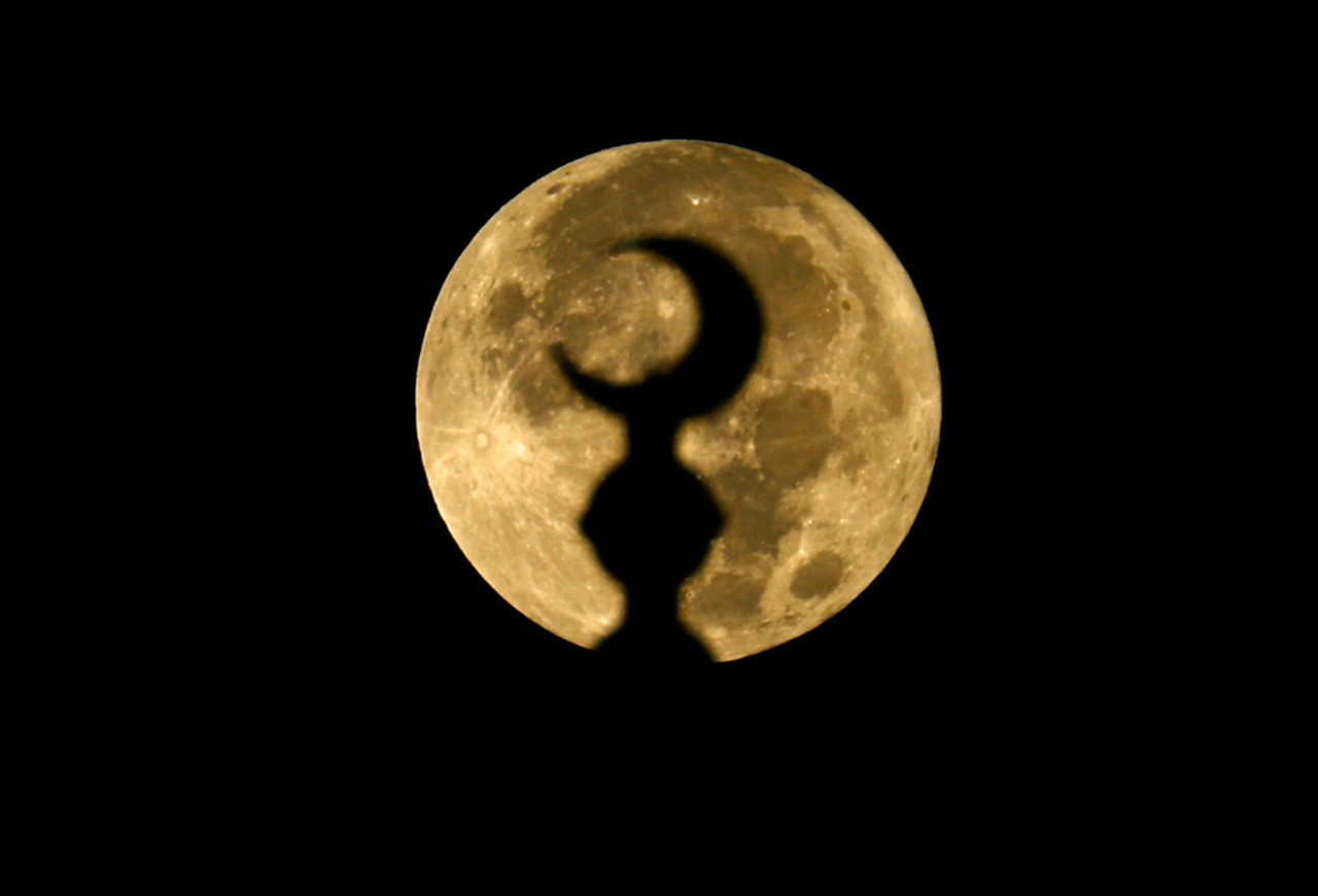 La Superluna desde Gaza, Palestina. Foto: Reuters