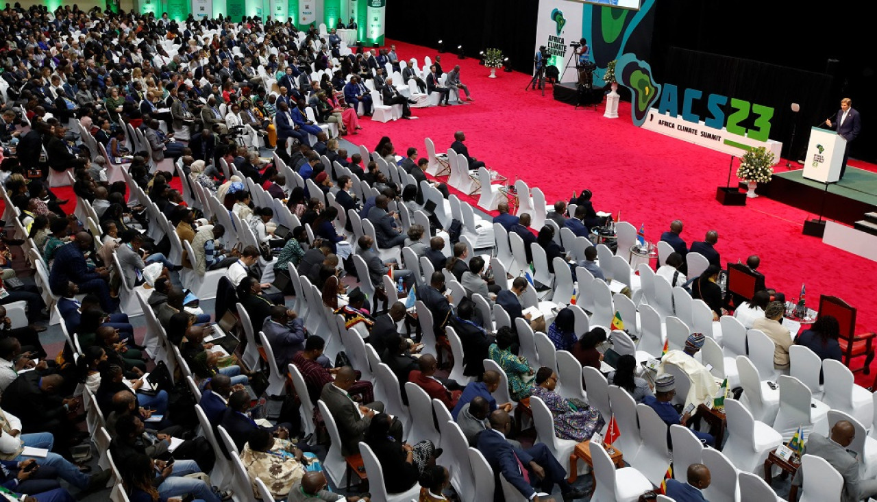 ceremonia de apertura de la Cumbre Africana sobre el Clima (ACS) 2023 en el Centro Internacional de Convenciones Kenyatta (KICC) en Nairobi, Kenia. Foto: Reuters.