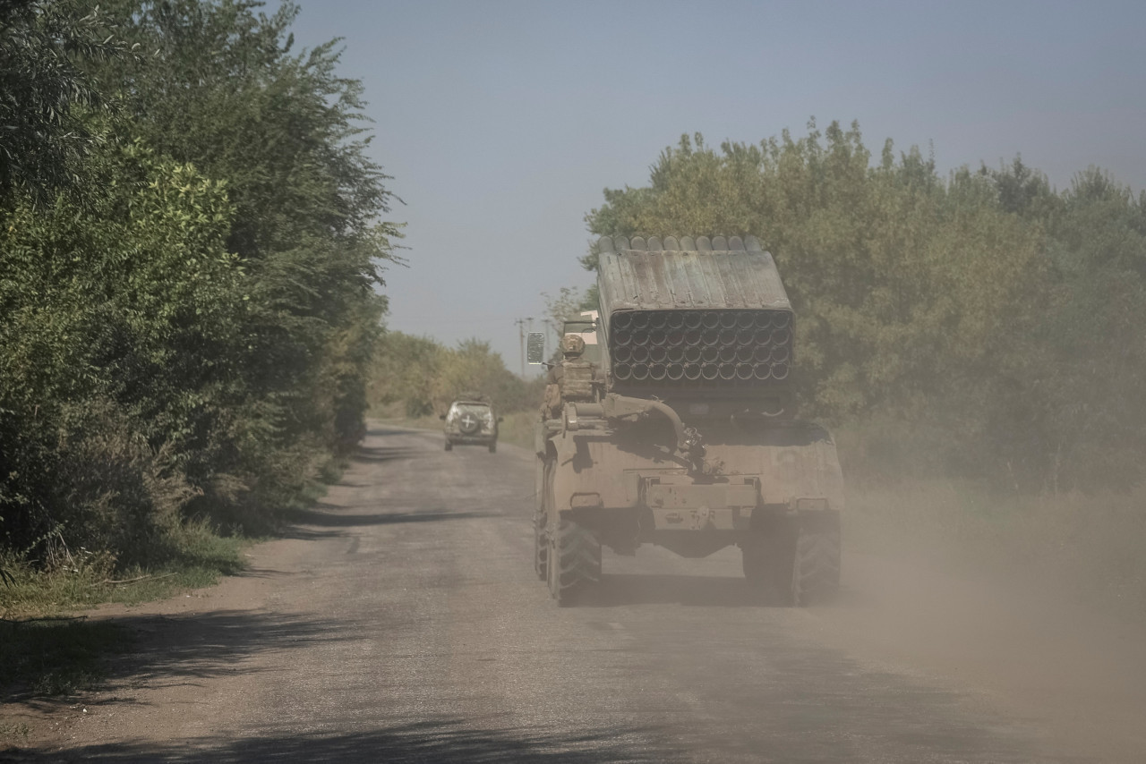 Guerra entre Rusia y Ucrania. Tropas motorizadas ucranianas. Foto: Reuters.