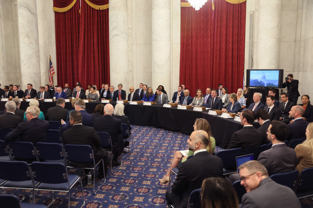 Los lideres tecnológicos en el capitolio. Foto: Reuters