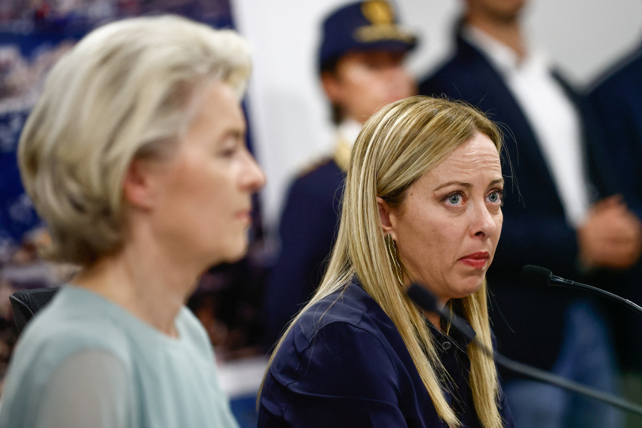 Ursula von der Leyen y Giorgia Meloni. Foto: Reuters.