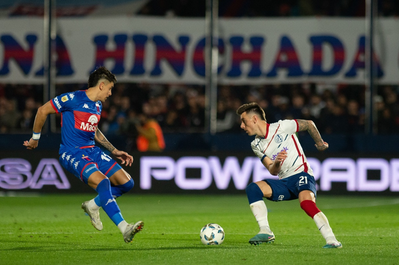 Malcom Braida en acción contra Tigre. Foto: X @SanLorenzo.