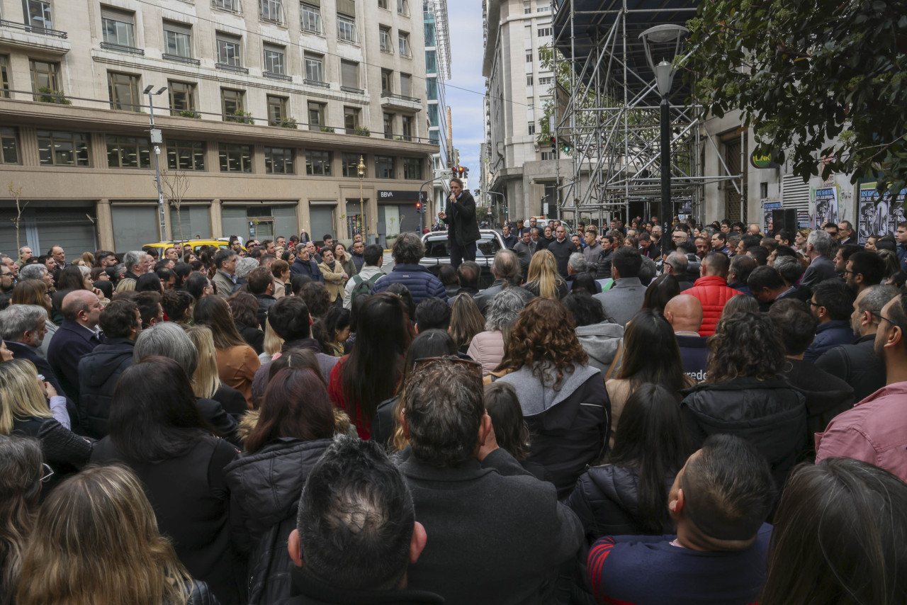 Katopodis realizó la primera asamblea con trabajadores administrativos del Ministerio de Obras Públicas, que continuará en todo el país