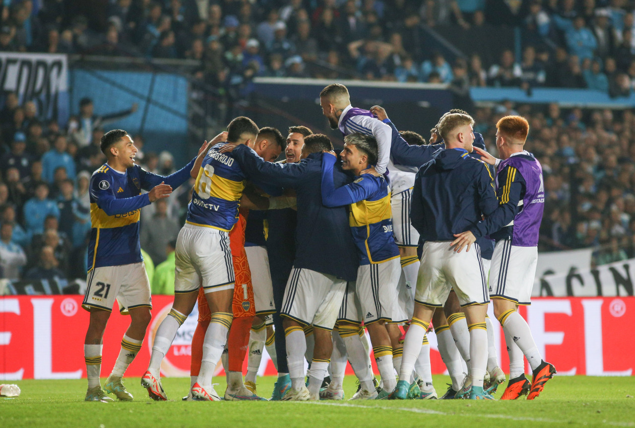 El festejo de Boca tras eliminar a Racing de la Copa Libertadores. Foto: NA.