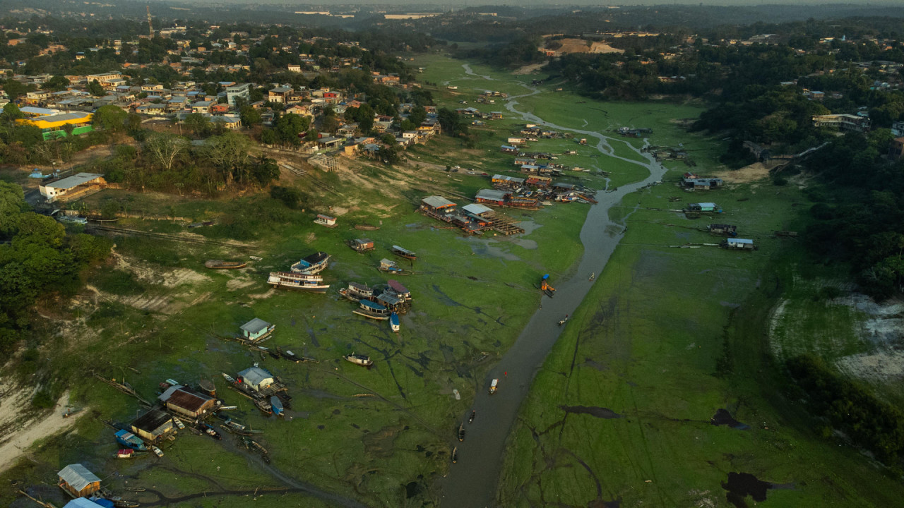 Preocupación por la sequía en la Amazonía brasileña. Foto: EFE.