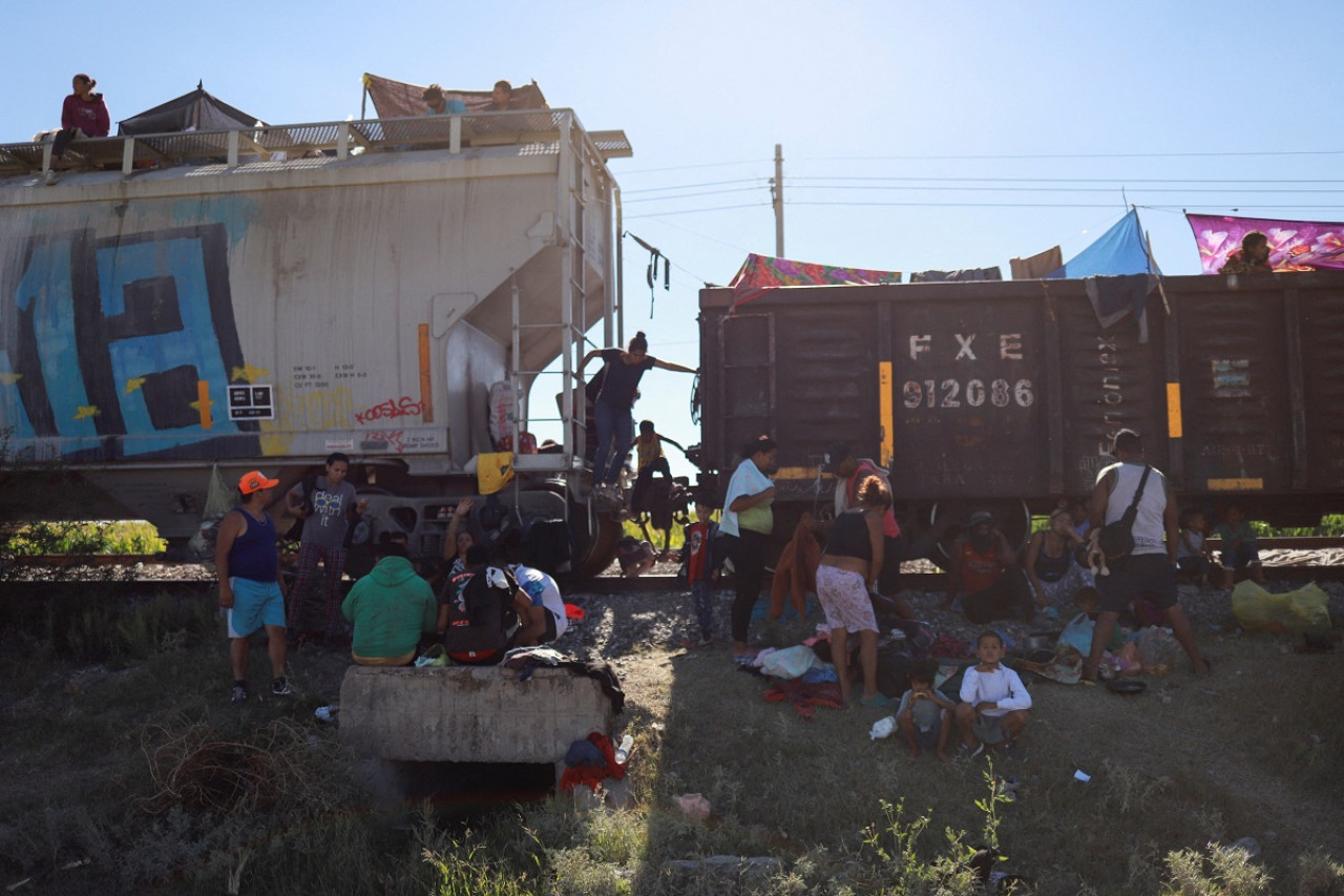 Los trenes de cargo son llamados "Las Bestias". Foto: Reuters.