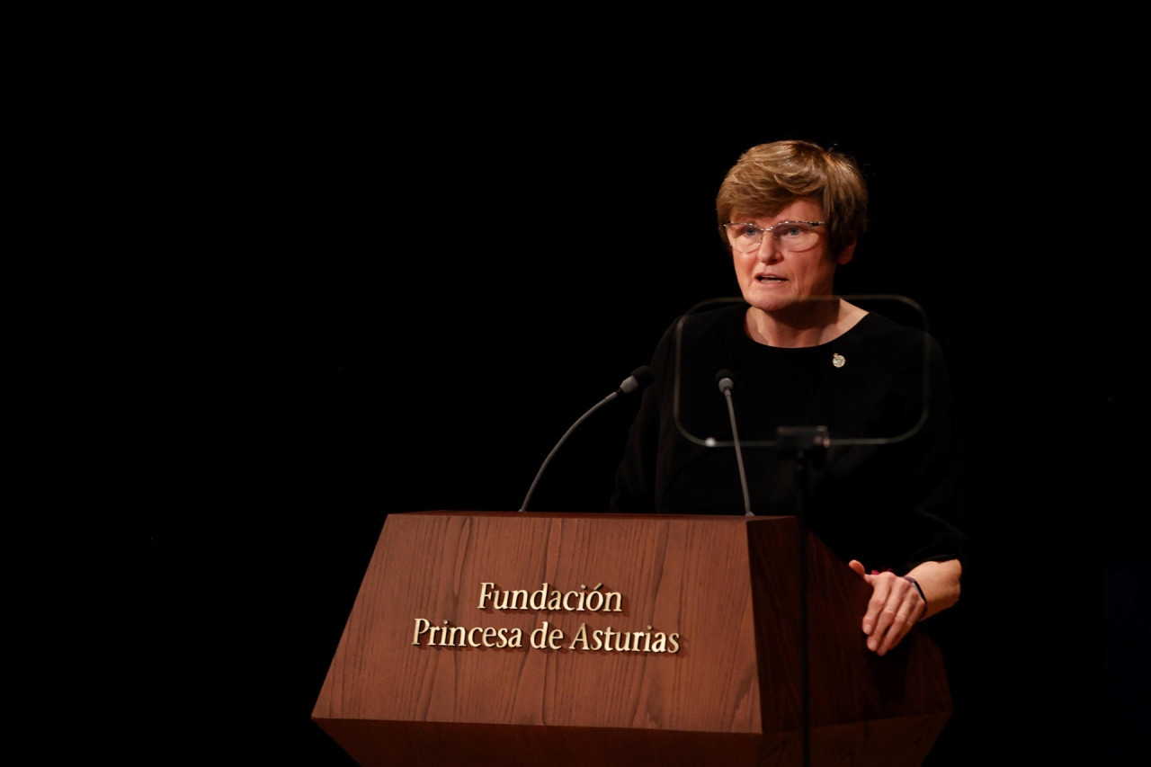 En la imagen, Karikó pronuncia un discurso durante la ceremonia de entrega de los Premios Princesa de Asturias, celebrada el 22 de octubre de 2021 en el Teatro Campoamor de Oviedo. EFE