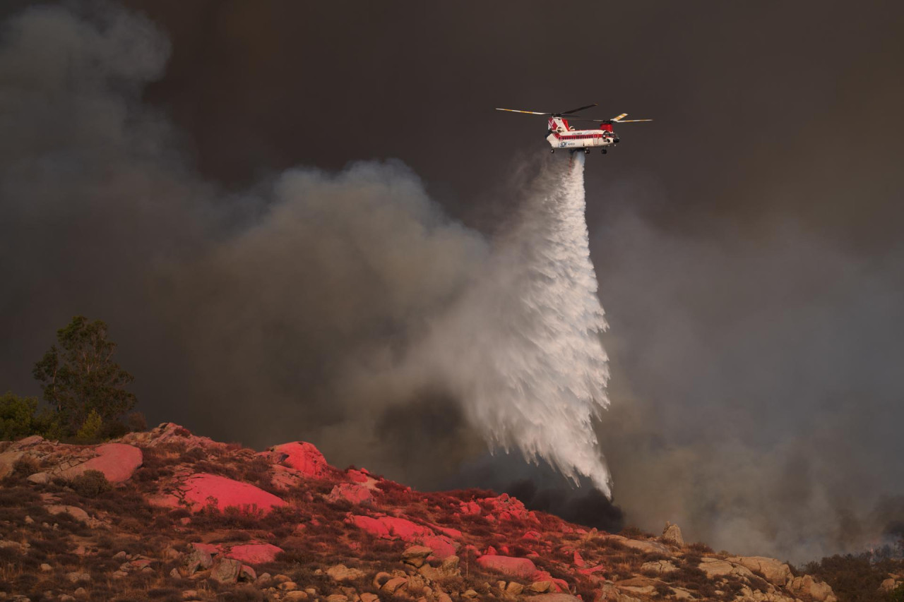 El cambio climático acorta los lapsos propicios de quema controlada para prevención de incendios.EFE