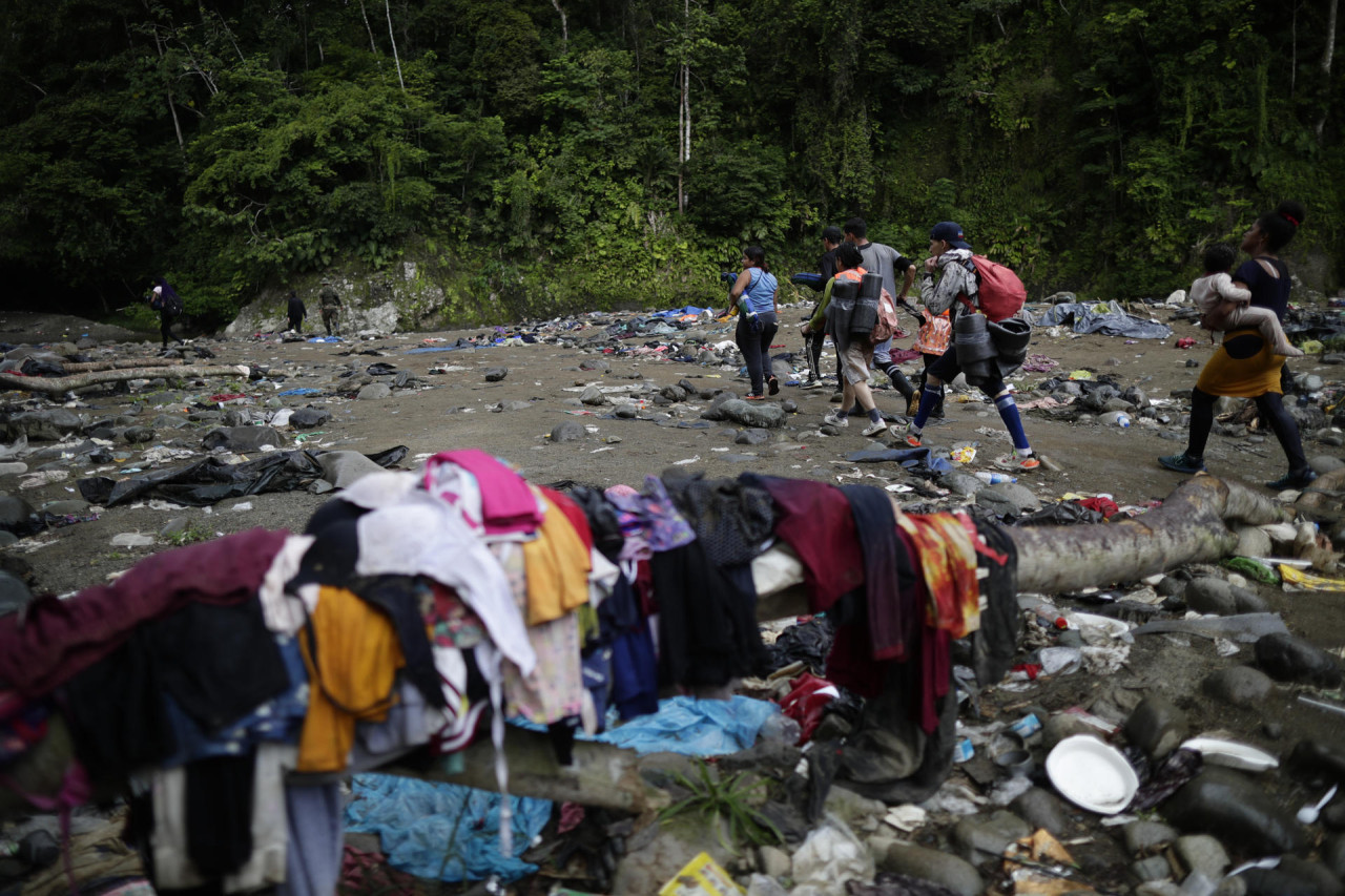 Crisis ambiental en la selva del Darién por oleada migratoria. Foto: EFE