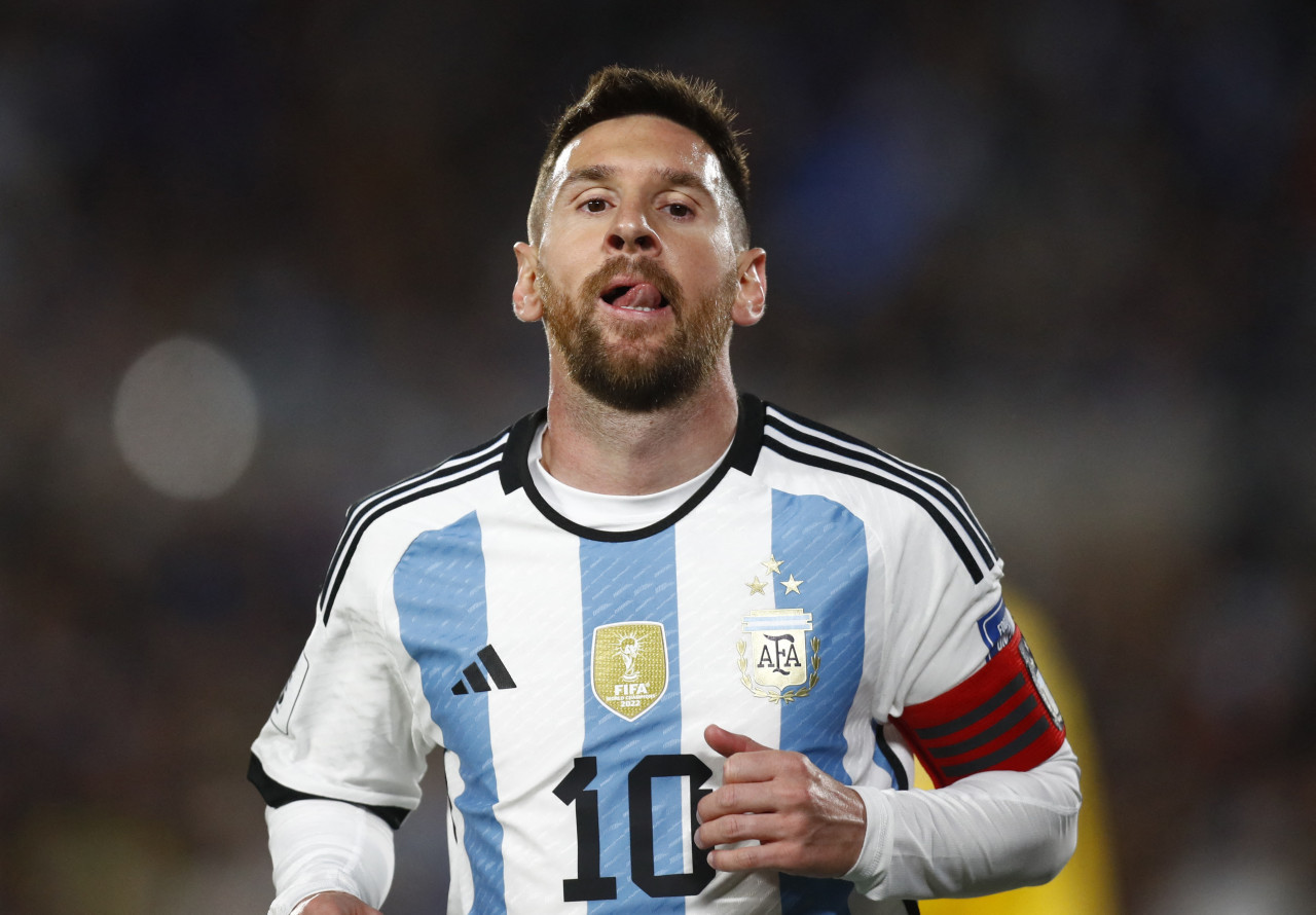 Lionel Messi en el Argentina ante Paraguay. Foto: REUTERS.