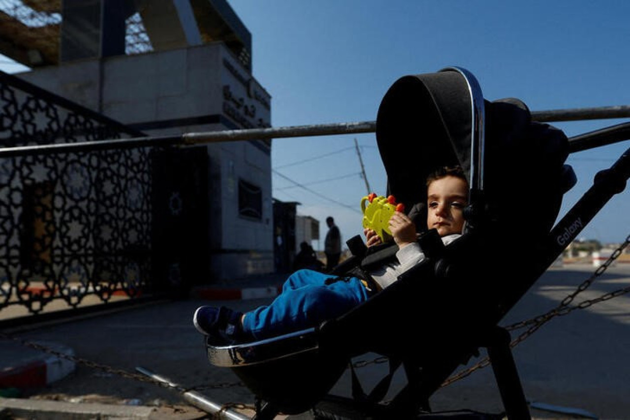 Desplazamiento de palestinos en Gaza. Foto: Reuters.