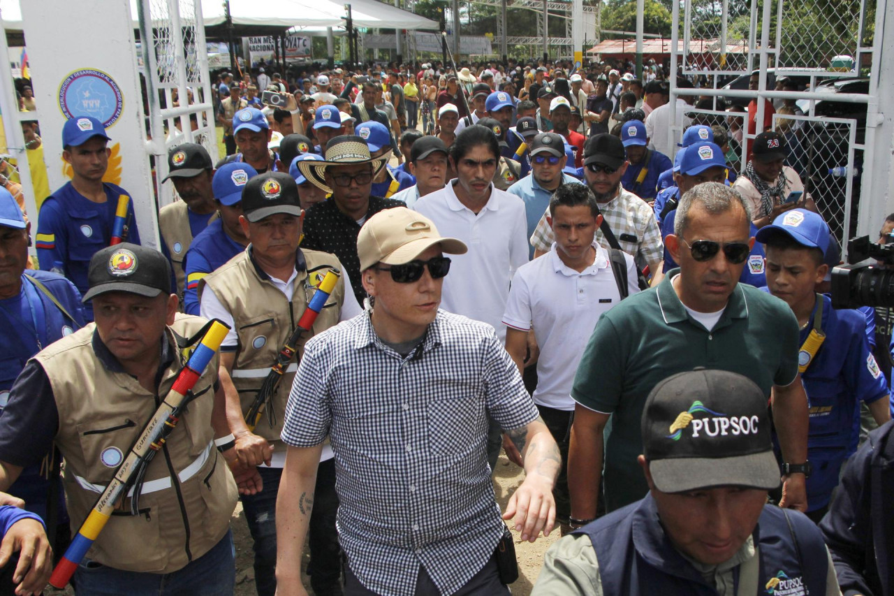 El Gobierno colombiano y el Estado Mayor Central instalarán  los diálogos de paz. Foto: EFE