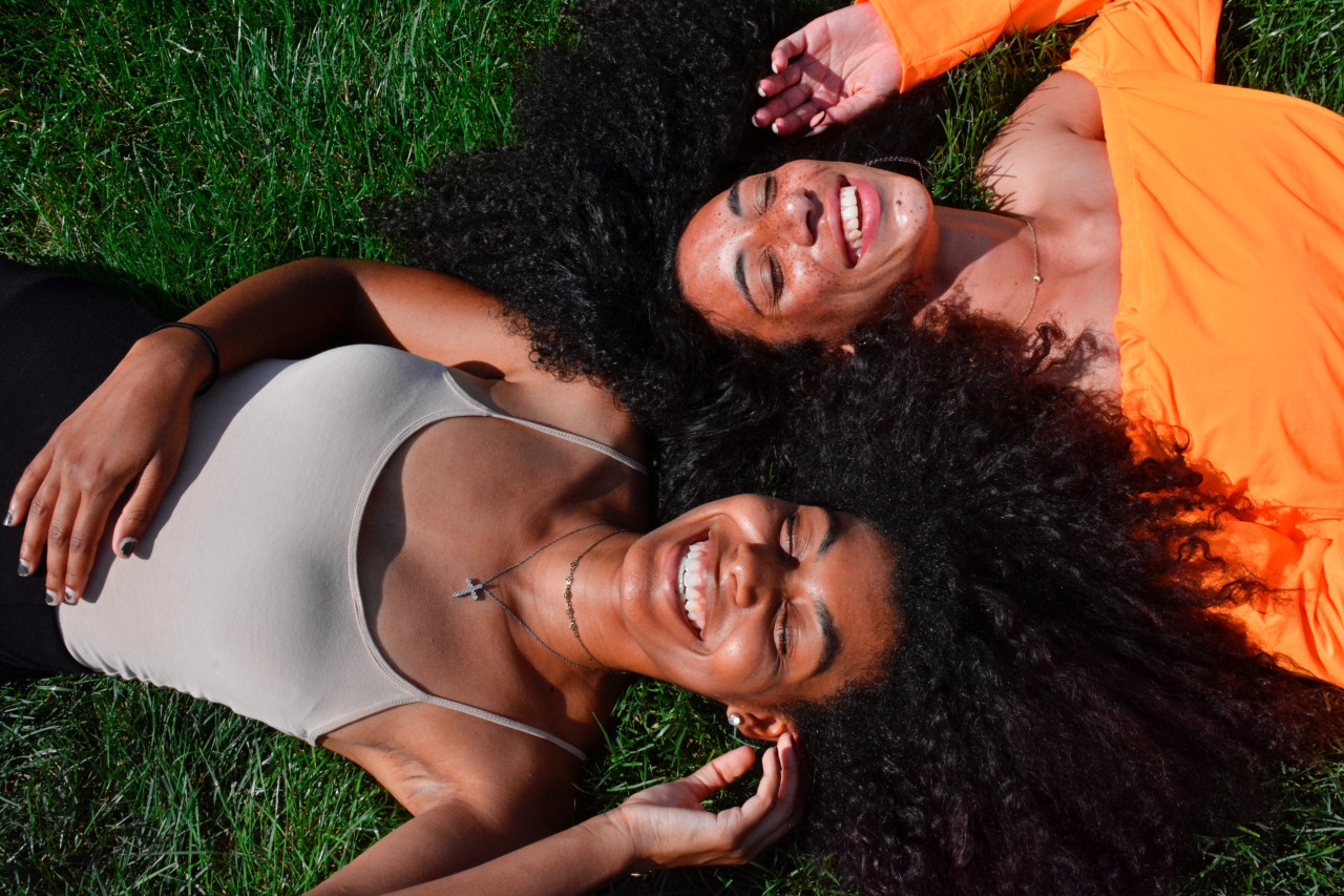 Ley Crown contra la discriminación racial por el cabello. Foto: Unsplash