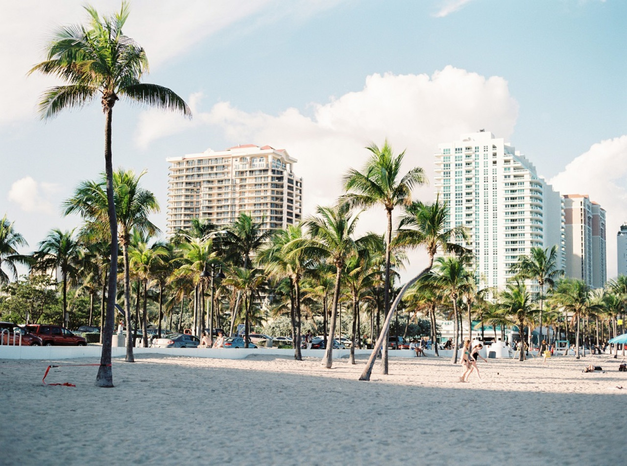 De los seis mercados donde las propiedades valiosas más aumentaron desde el inicio de la pandemia, cuatro se encuentran en Florida. Foto: Unsplash.