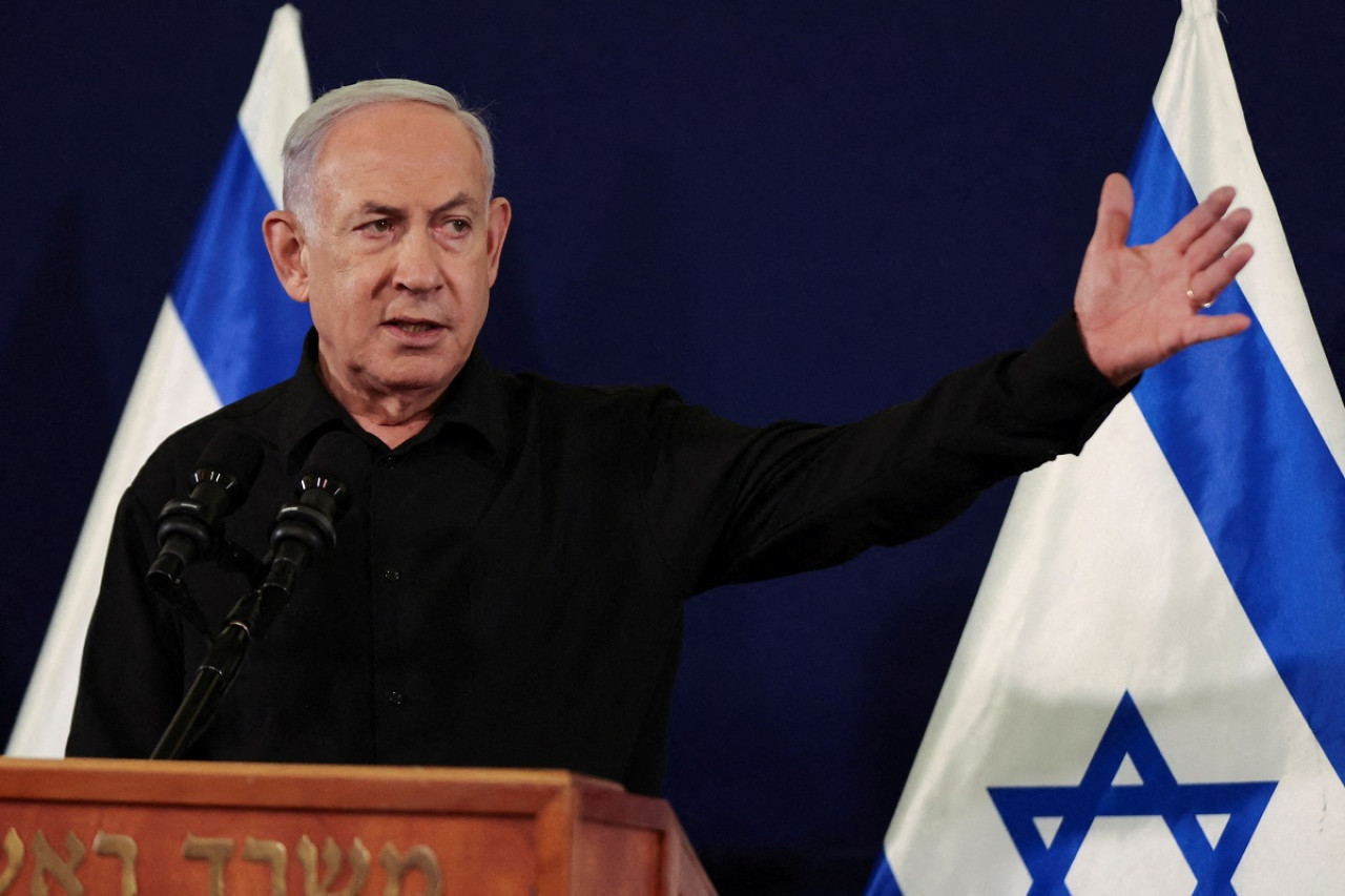 Benjamin Netanyahu en una conferencia de prensa en Tel Aviv. Foto: Reuters.