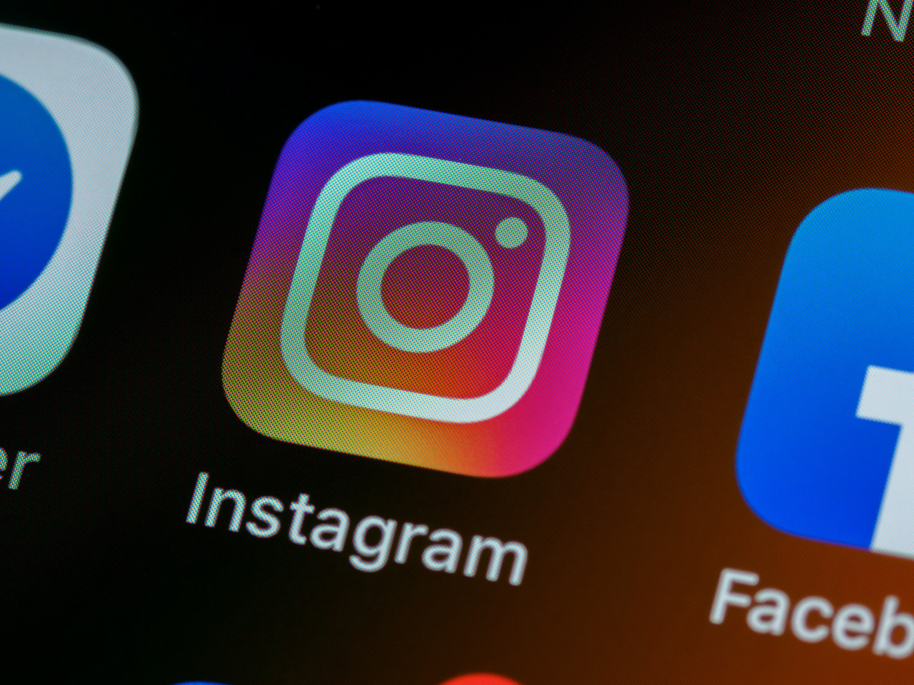 Instagram y Facebook dejarán de mostrar publicidad a menores en la UE. Foto Unsplash,