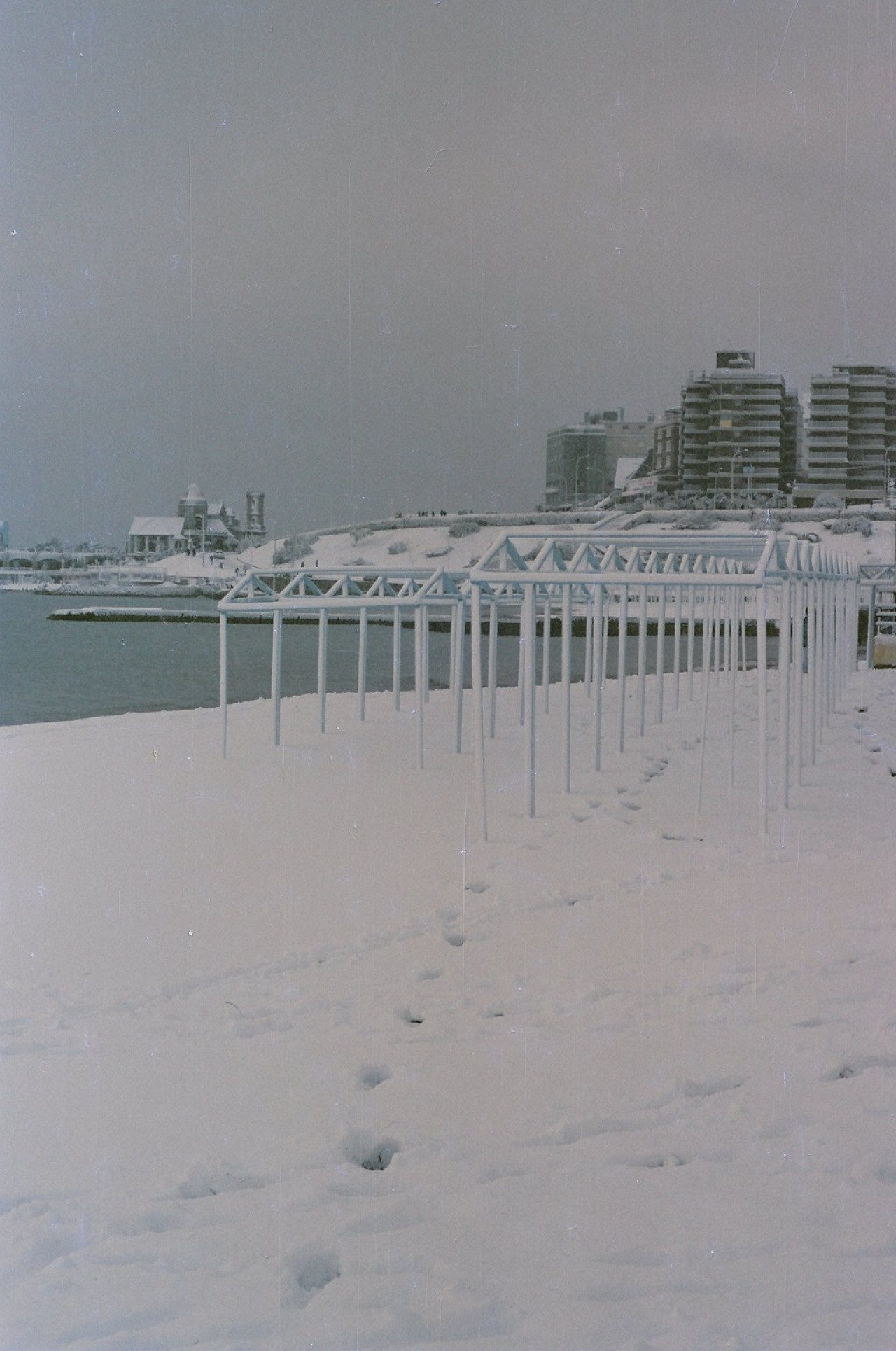 Mar del Plata, 1991. Foto: @agusdalto