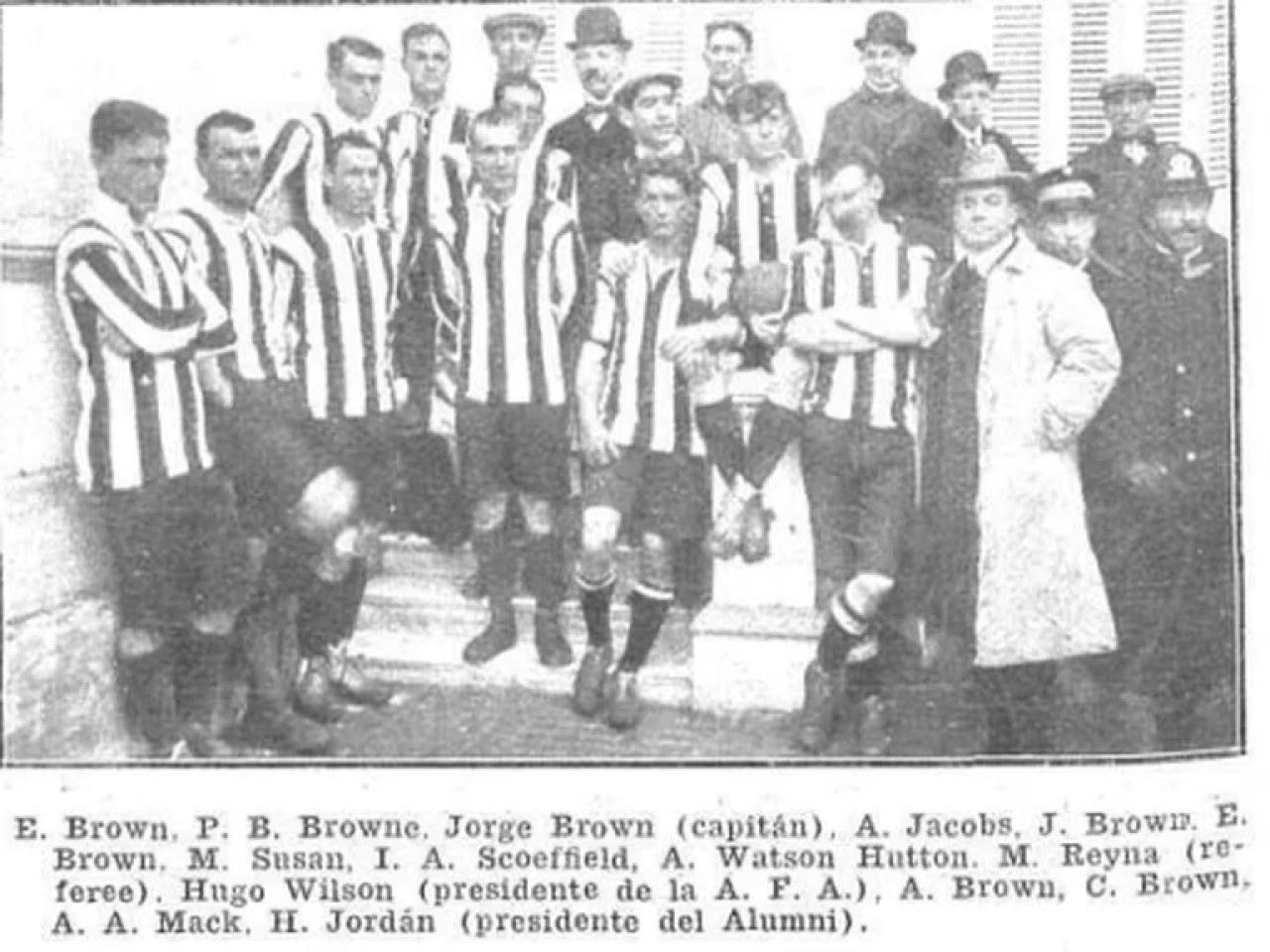 El plantel de Alumni en 1909