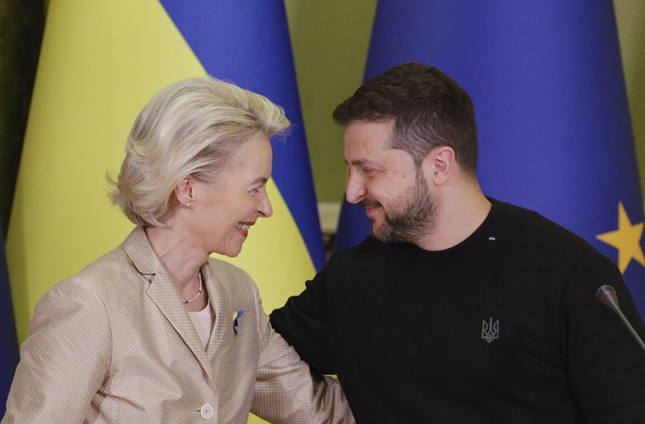 Zelenski y Von der Leyen. Foto: EFE.