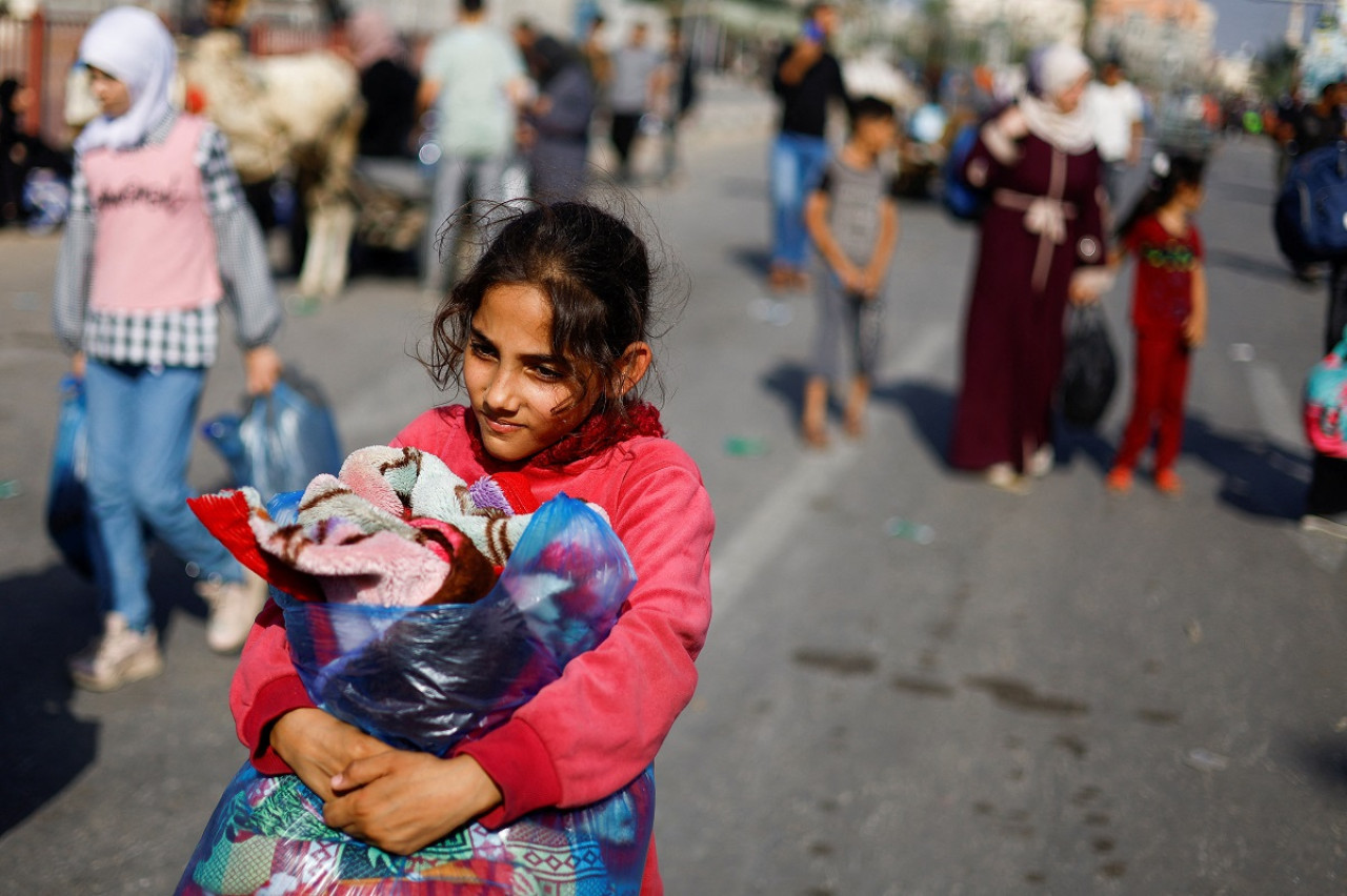 La desolación de una pequeña en Gaza. Foto: Reuters.