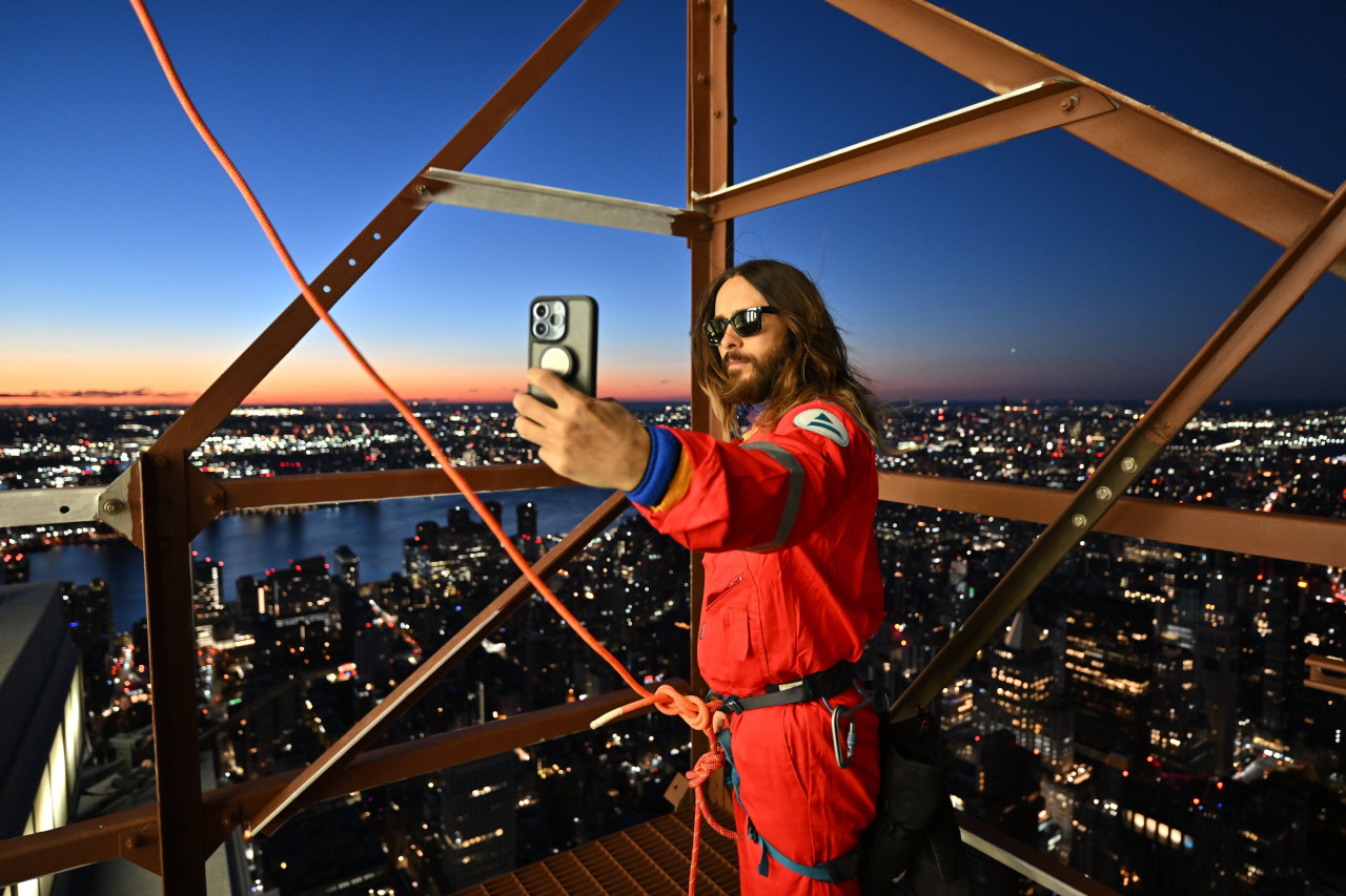 Jared Leto tras escalar el Empire State. Foto: Twitter.