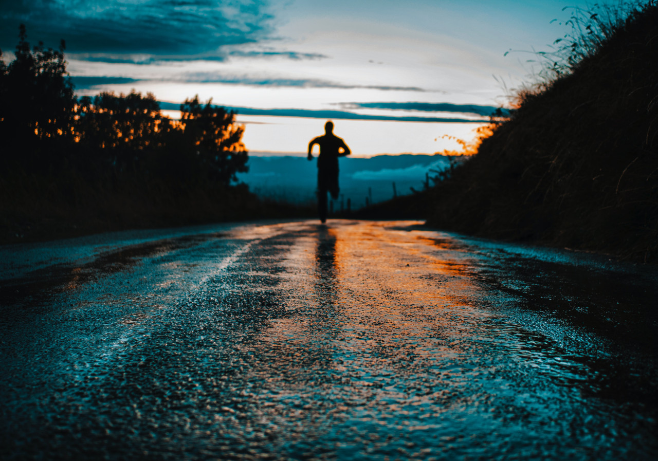 Caminar o correr, ¿qué es mejor para la salud?. Foto: Unsplash