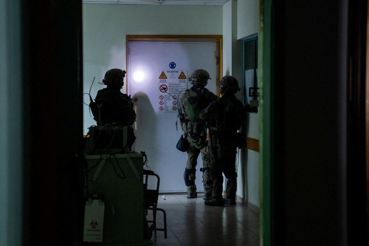 El Ejército de Israel en el hospital Al Shifa. Foto: Reuters.