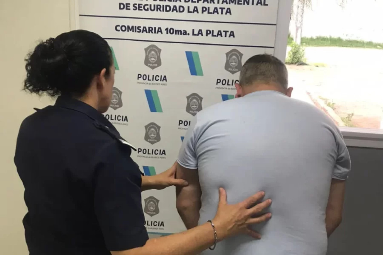 Detenido por secuestra a una joven. Foto: laplata1