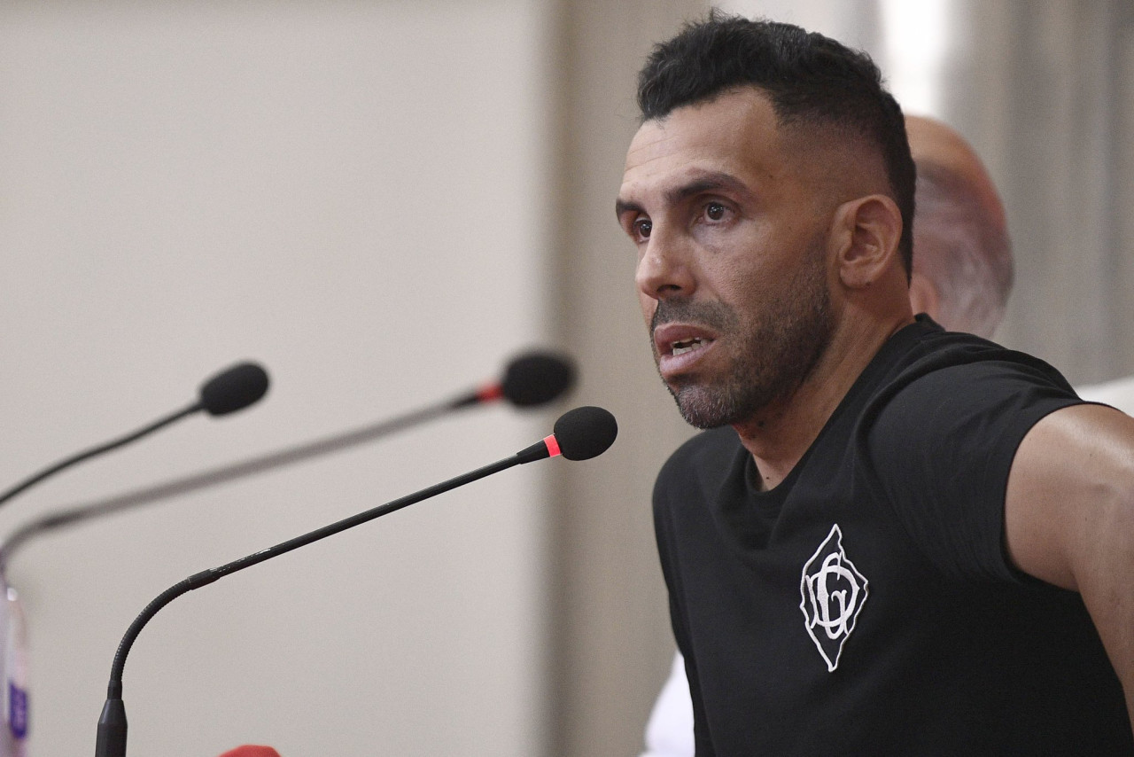 Conferencia de prensa de Carlos Tevez en Independiente. Foto: @Independiente