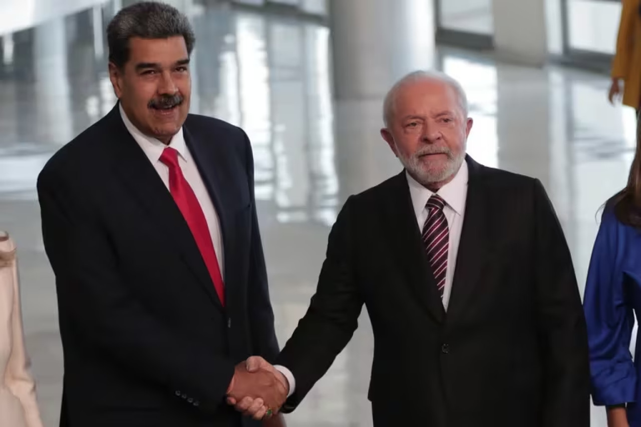 Nicolás Maduro junto a Lula da Silva en el Palacio do Planalto, en Brasilia. Foto: EFE