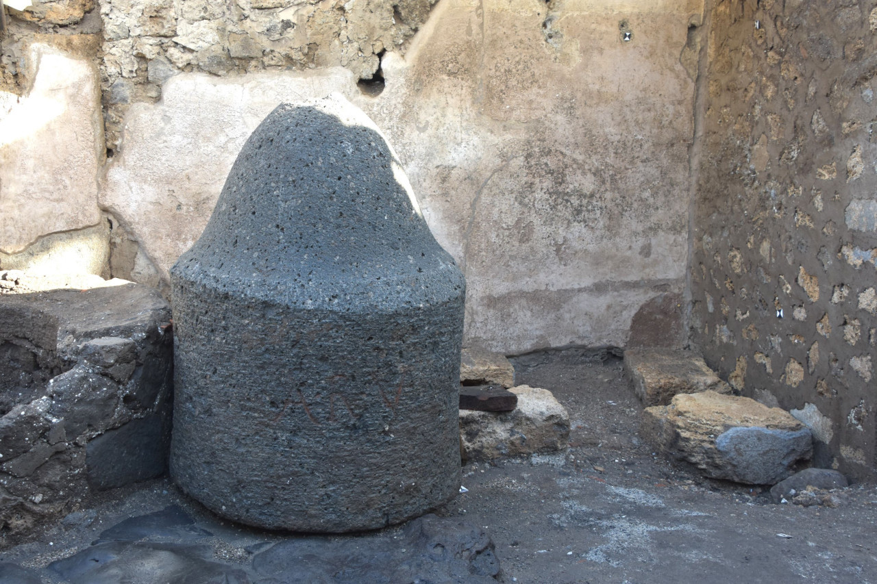 Descubrimiento arqueológico en Pompeya. Foto: X @pompeii_sites