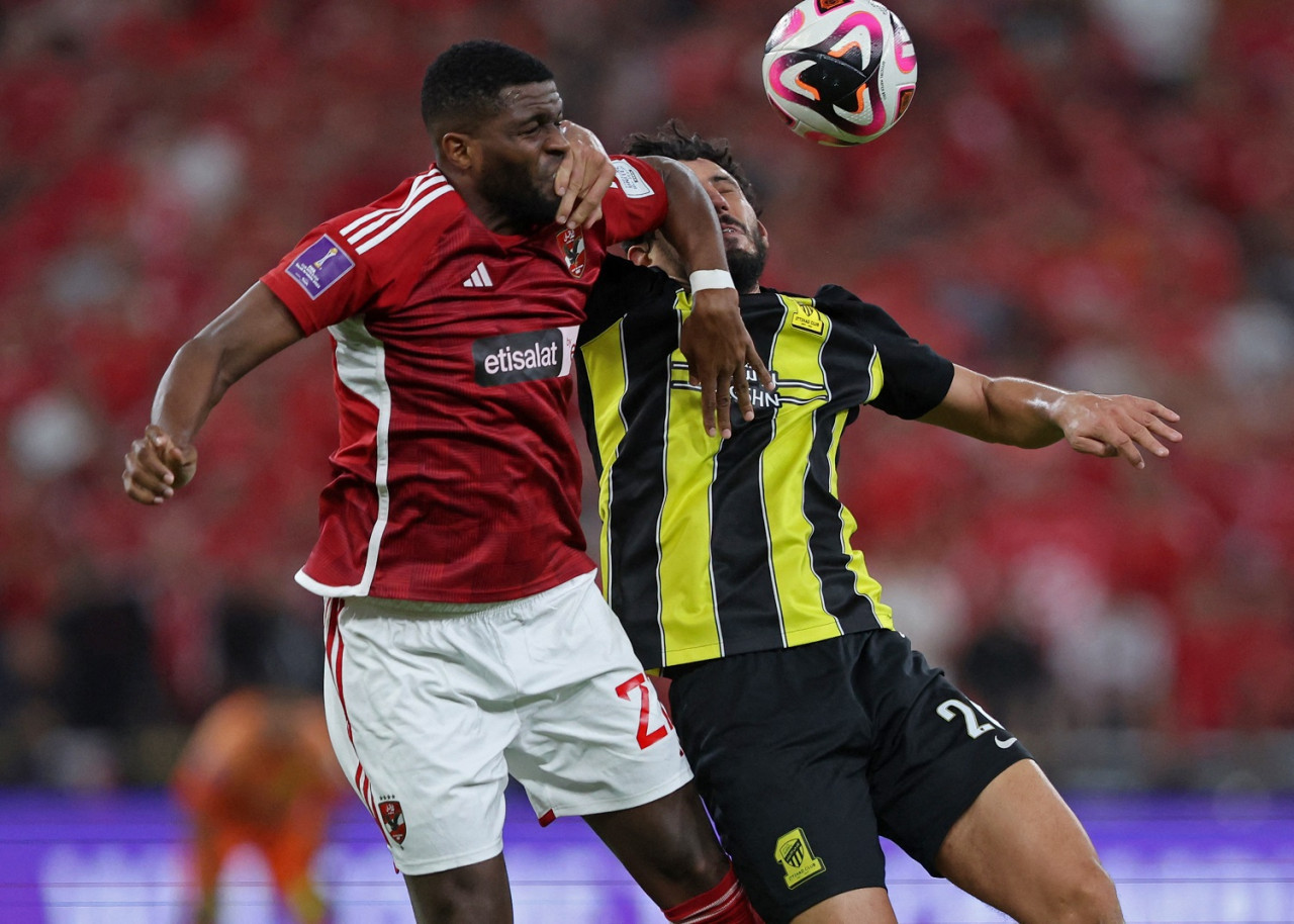 La expulsión de Anthony Modeste. Foto: Reuters.