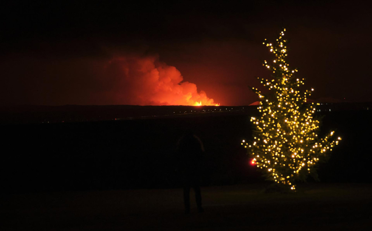 Eurpción de volcán en Islandia. Foto: EFE.