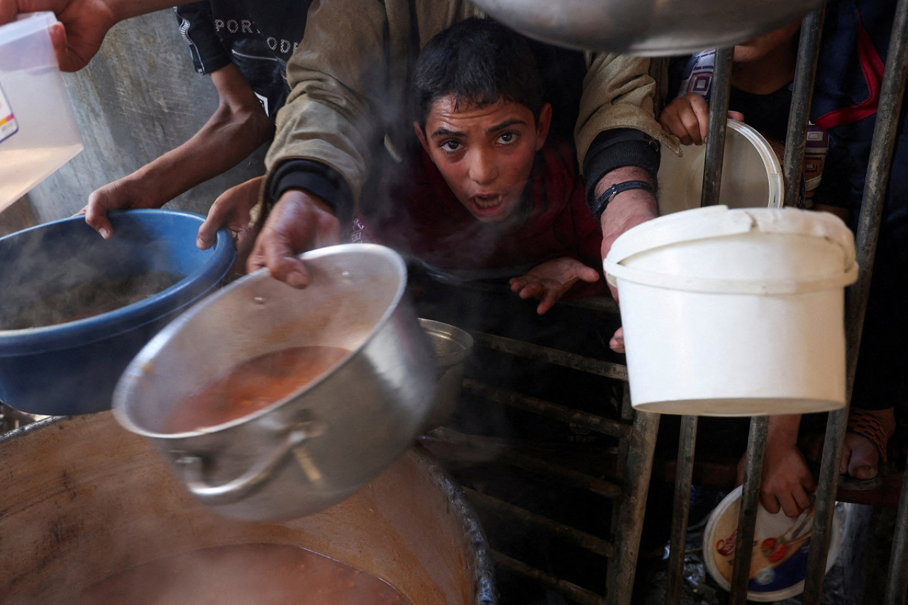 Hambruna en Gaza. Foto: Reuters.