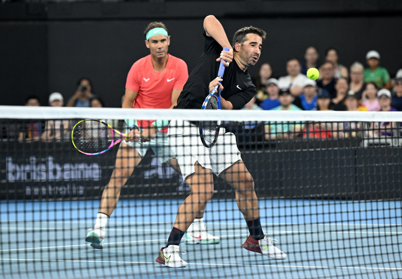 Regreso de Rafael Nadal a los courts en Brisbane. Foto: EFE.