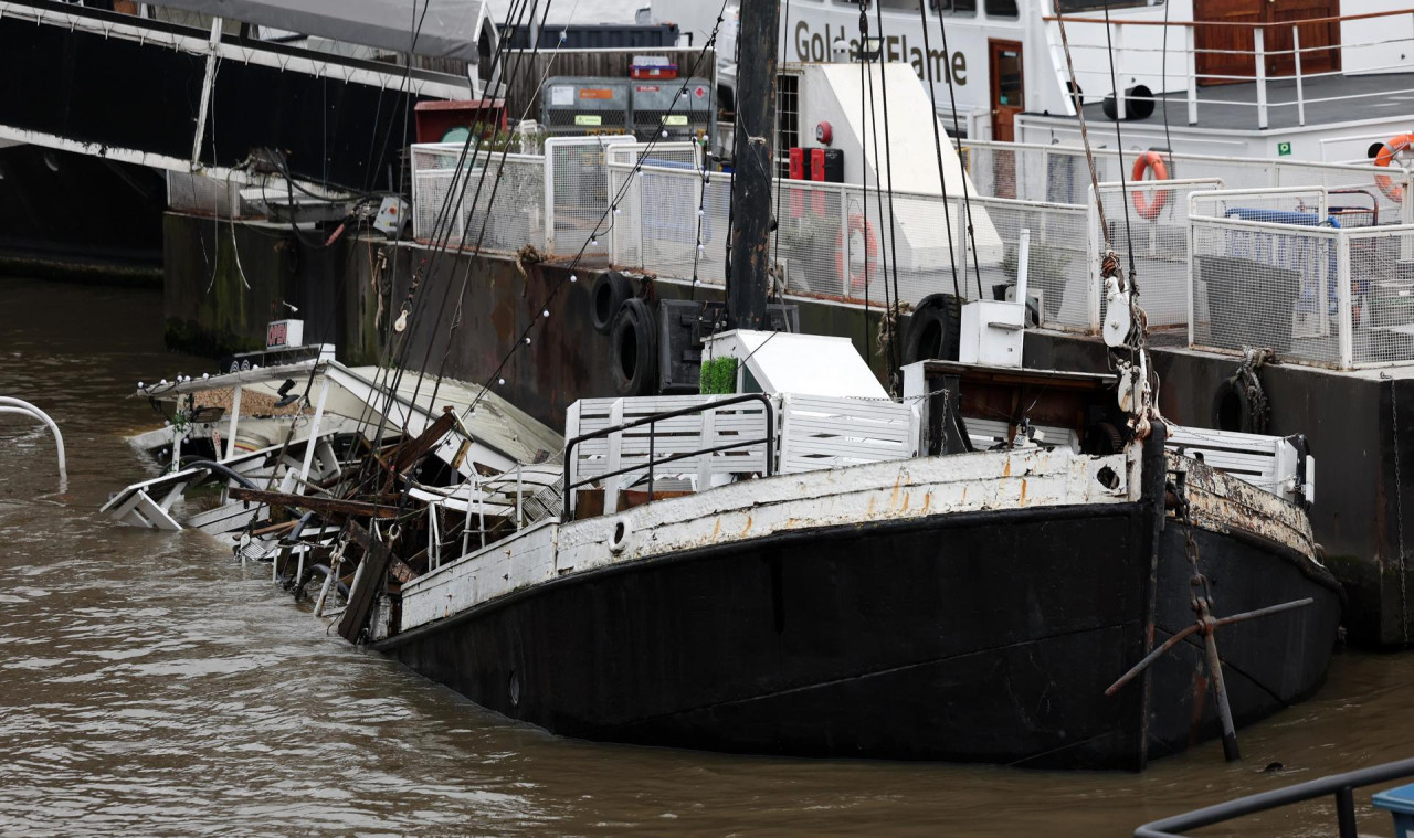 Inundaciones en Inglaterra provocan evacuados e interrupciones en el transporte. Foto: EFE.