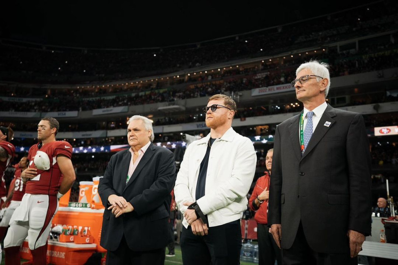 Carlos Bremer con Saúl Canelo Álvarez. Foto: Instagram @carlosbremergtz.